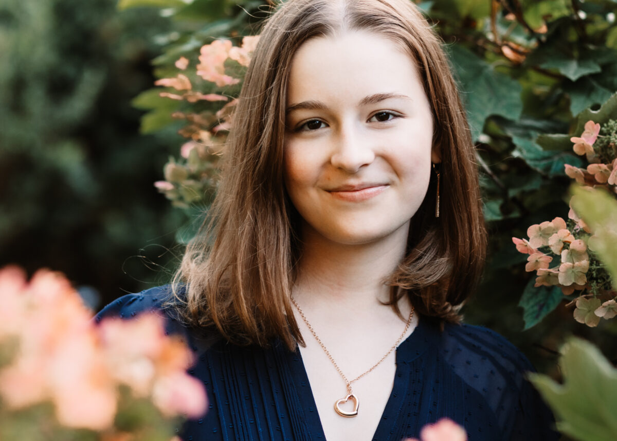 Lovely Frankfort IL High School Senior in pretty flowers